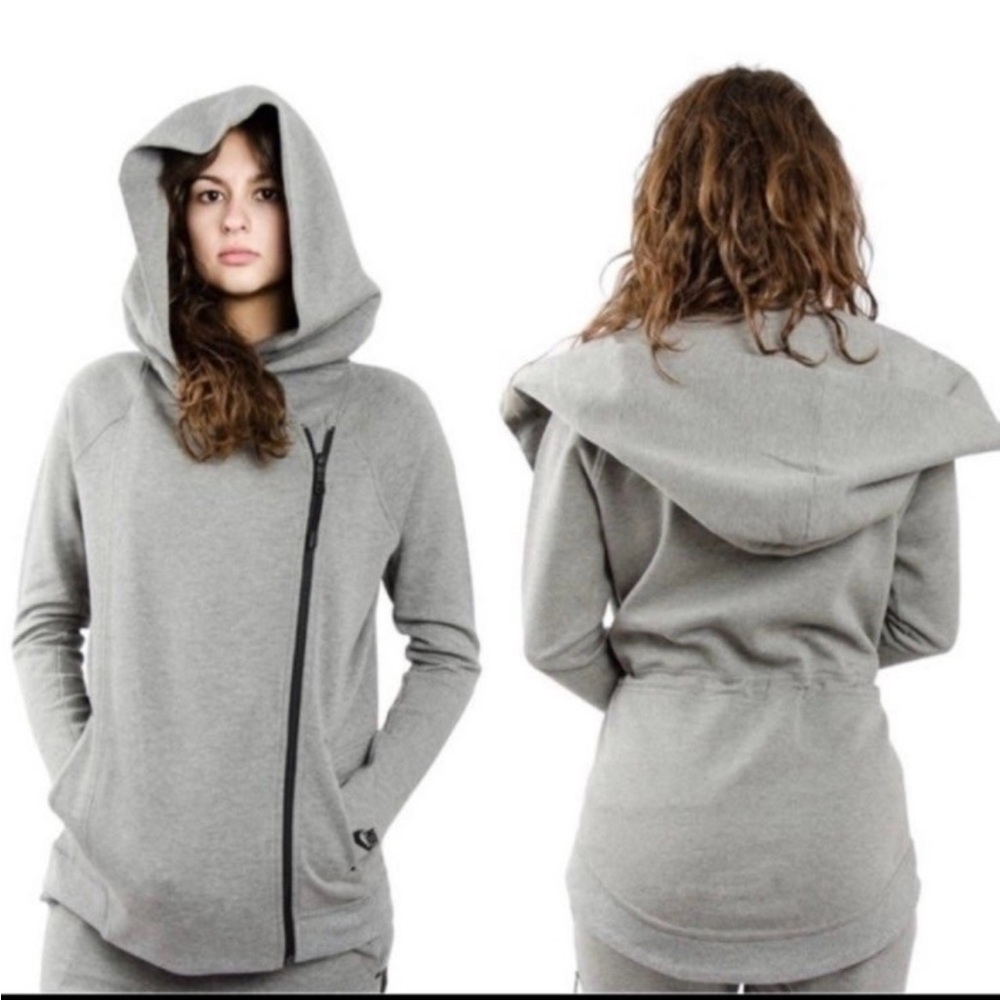 Nike tech fleece cape gray size Xs